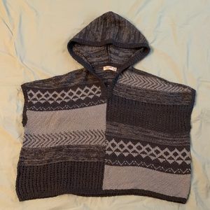 Abercrombie kids sleeveless sweater poncho, size 11/12